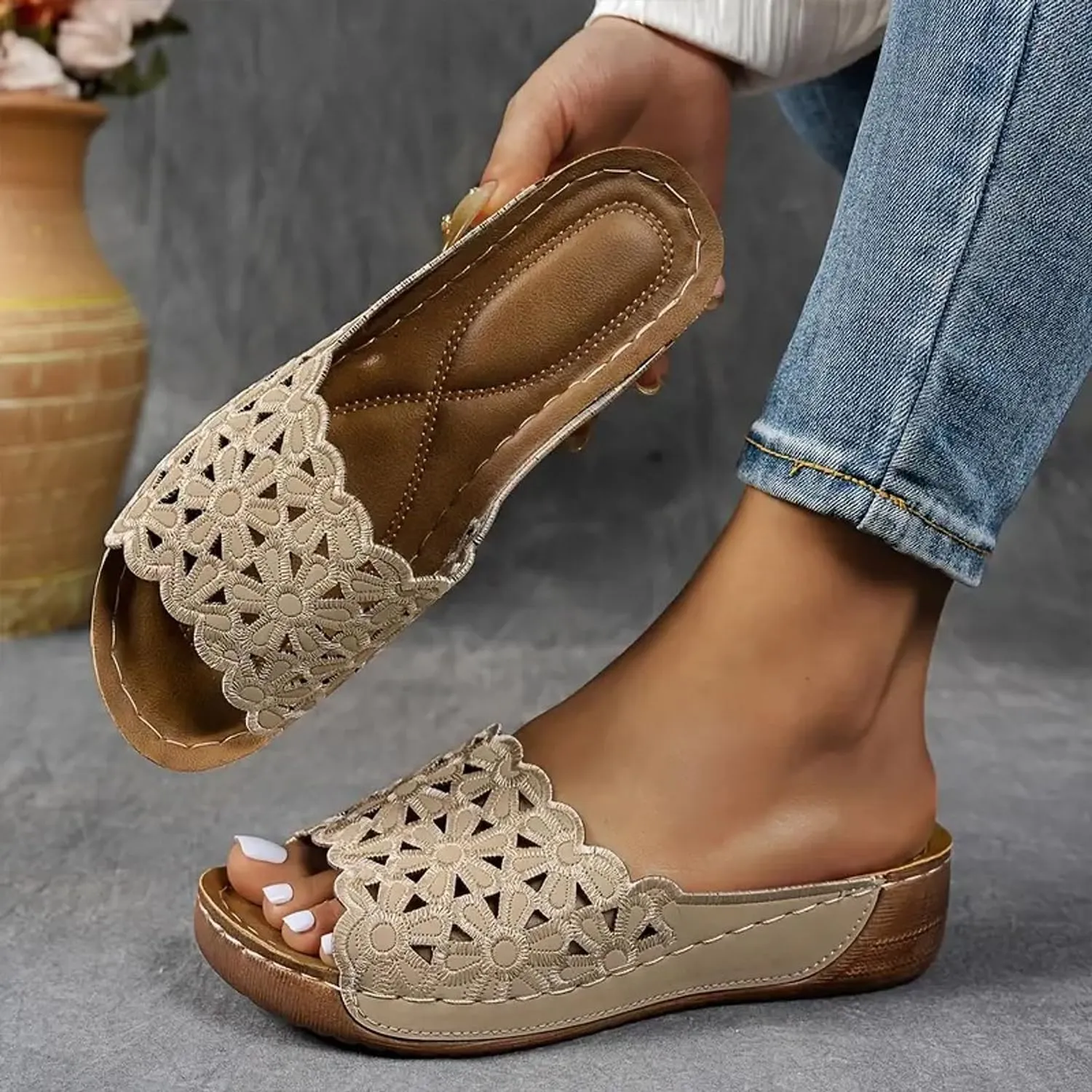 Breathable Orthopedic Open-Toe Slippers for Women, With Soft Cushioning. Arch Support