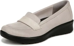 BZees Women's Gamma 2 Loafer