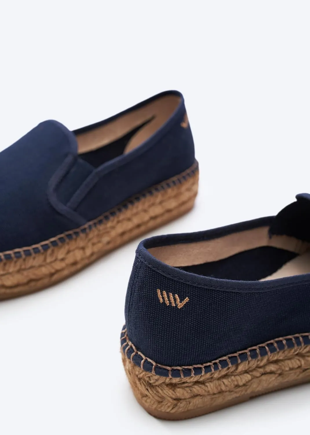 Castell Canvas Espadrille, Comfort and Style for Every Occasion, Size 6-11