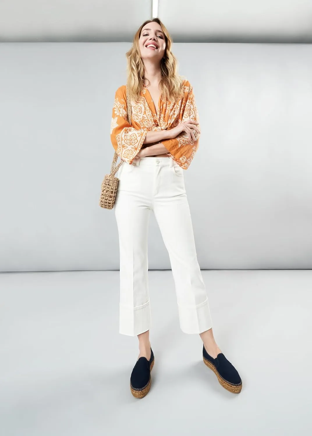 Castell Canvas Espadrille, Comfort and Style for Every Occasion, Size 6-11