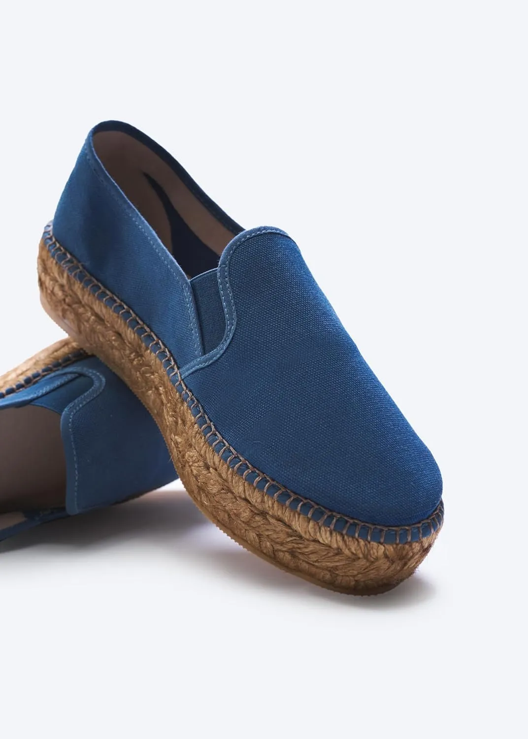 Castell Canvas Espadrille, Comfort and Style for Every Occasion, Size 6-11