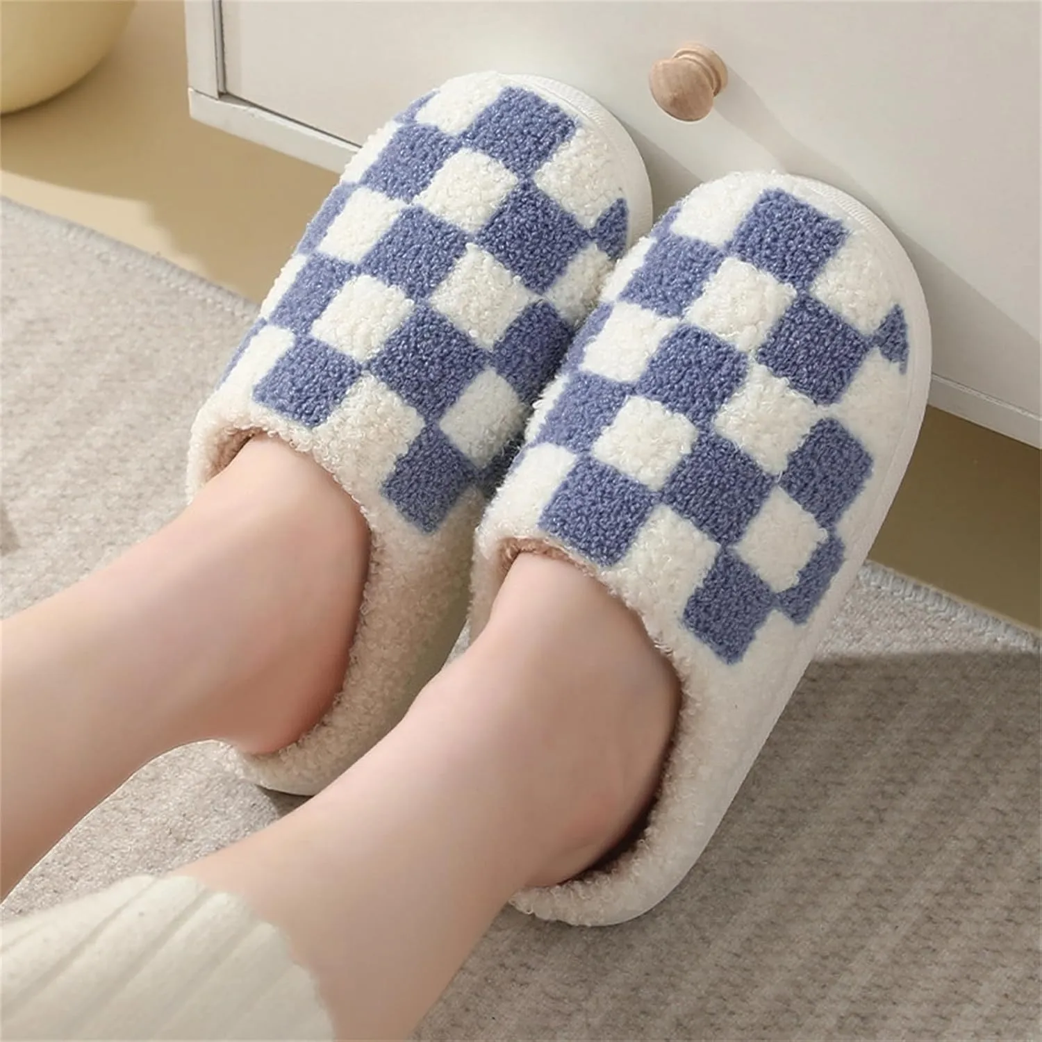 Checkered Fuzzy Memory Foam Men's House Slippers - Trendy Checkerboard Fluffy Preppy Bedroom Closed Toe Sandals