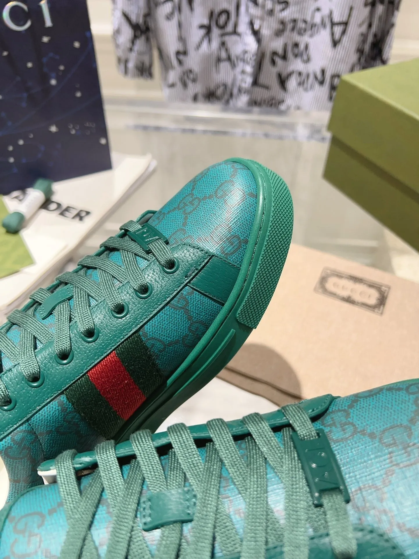 Clear communication Gucci OCEAN GG GG TRAINER ACE Flexible CALFSKIN SUPREME