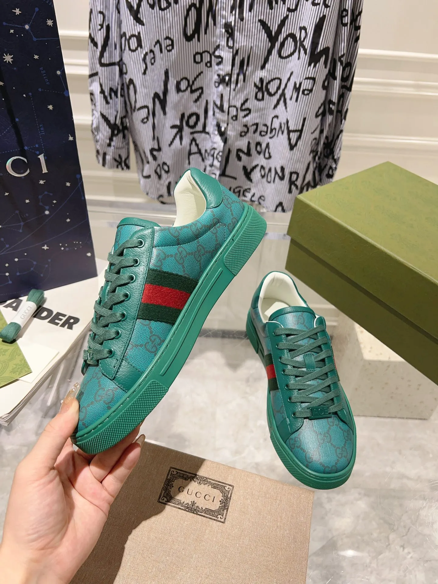 Clear communication Gucci OCEAN GG GG TRAINER ACE Flexible CALFSKIN SUPREME
