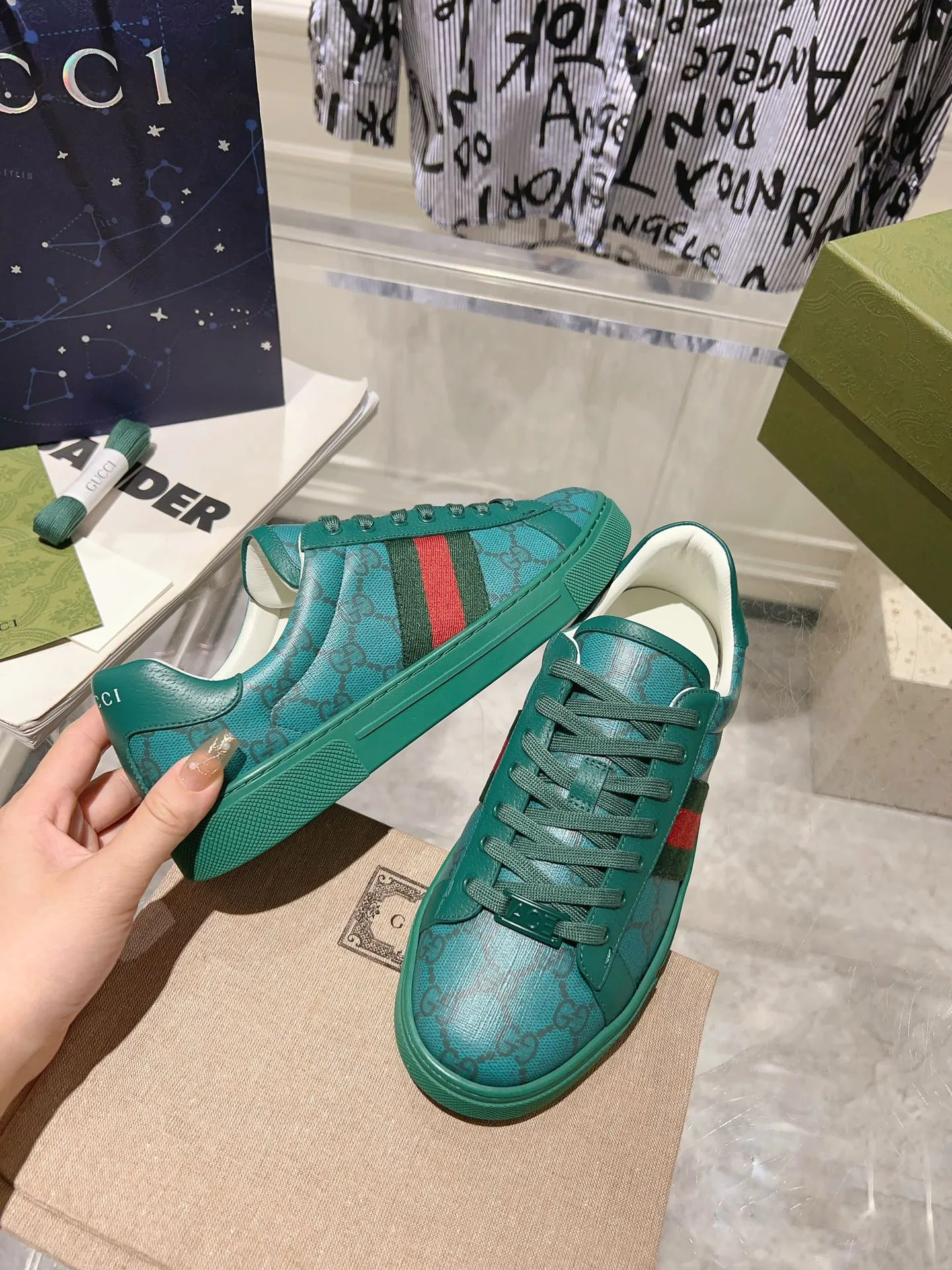 Clear communication Gucci OCEAN GG GG TRAINER ACE Flexible CALFSKIN SUPREME