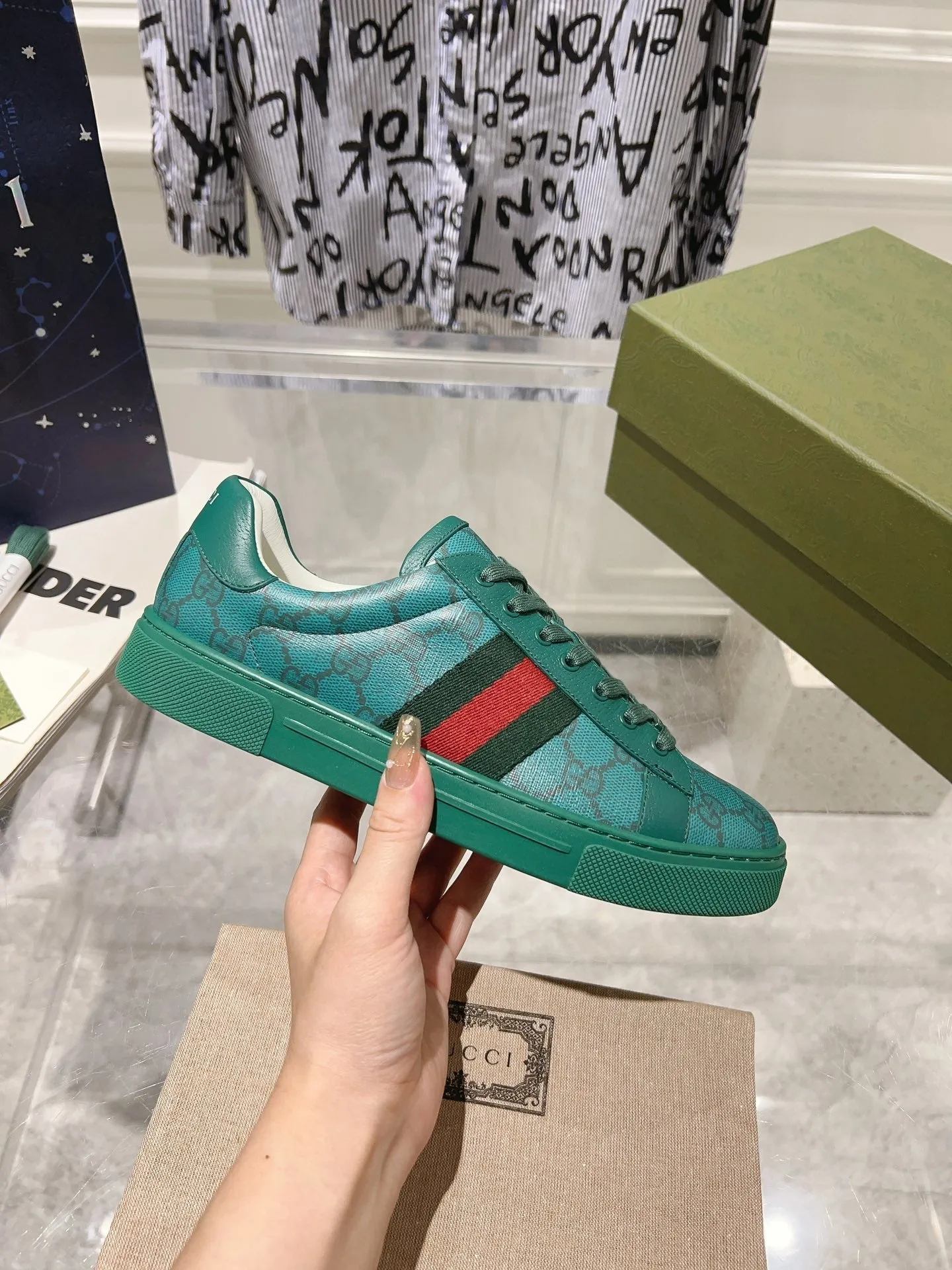 Clear communication Gucci OCEAN GG GG TRAINER ACE Flexible CALFSKIN SUPREME