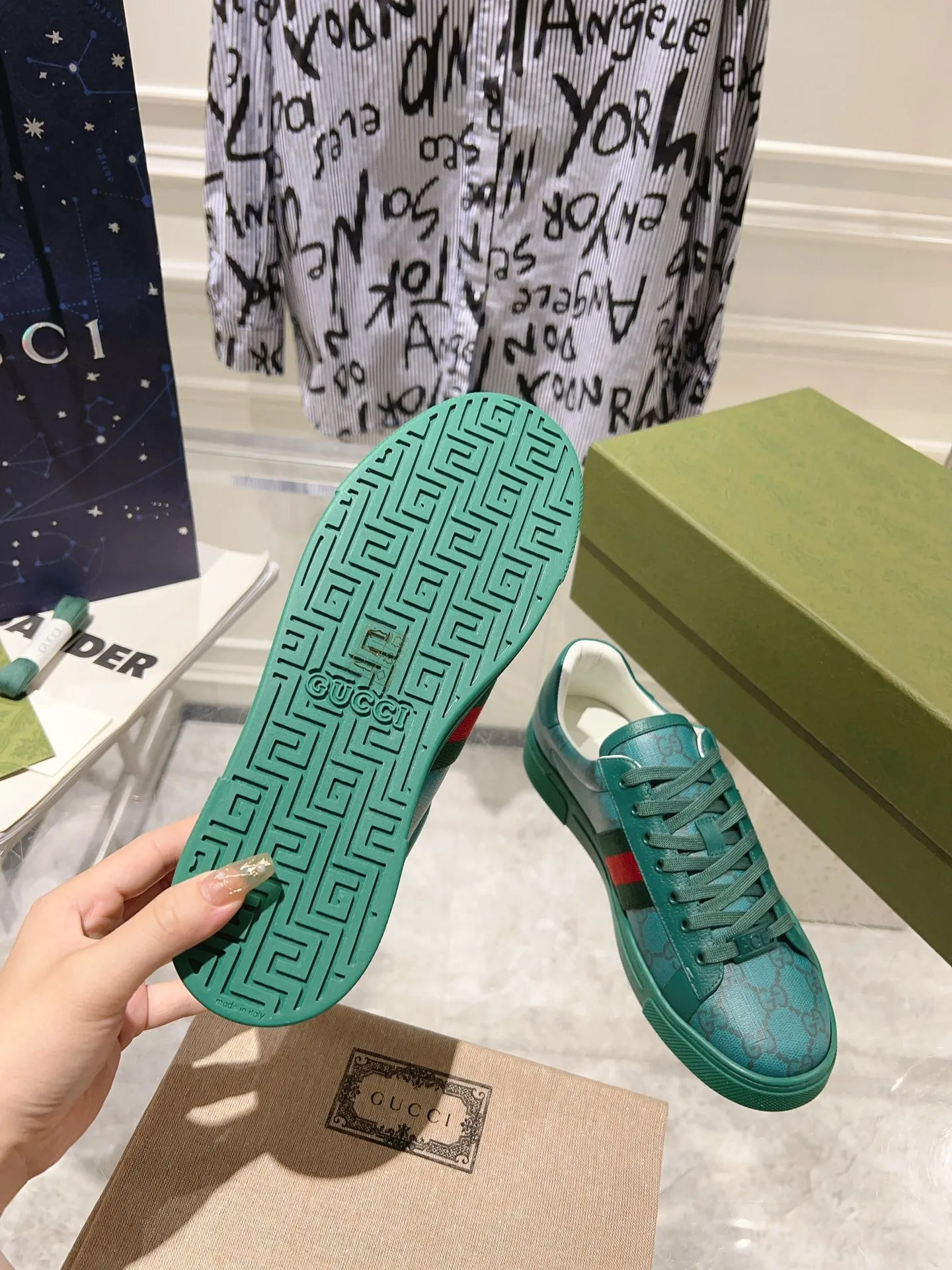 Clear communication Gucci OCEAN GG GG TRAINER ACE Flexible CALFSKIN SUPREME
