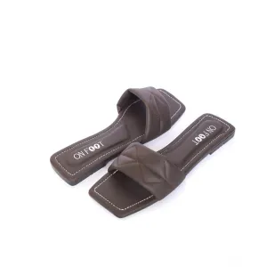 Croc- Comfy Slipper | Brown