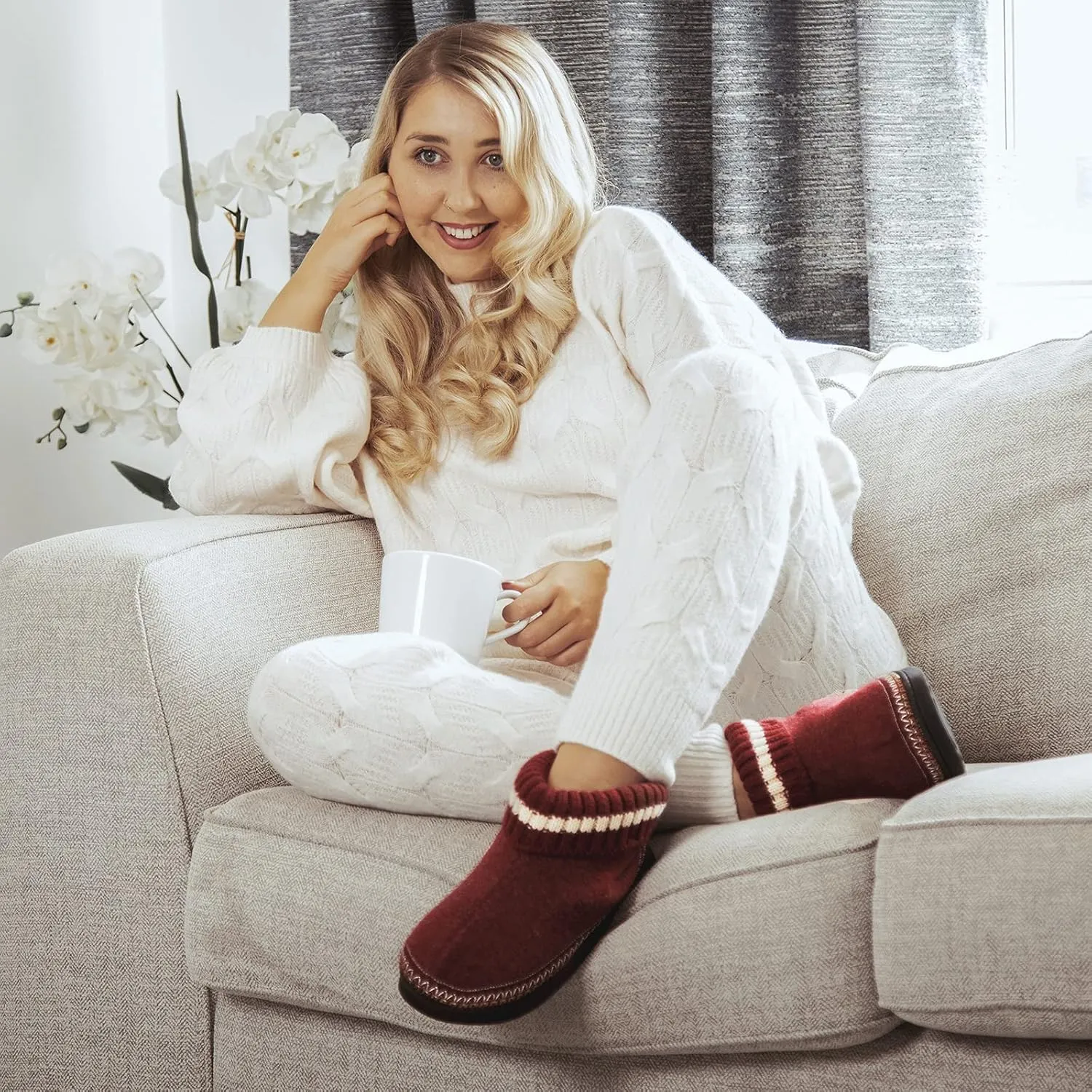 EverFoams Women's Bootie Slippers Non-slip Comfy Winter Indoor House Shoes with Knitted Collar
