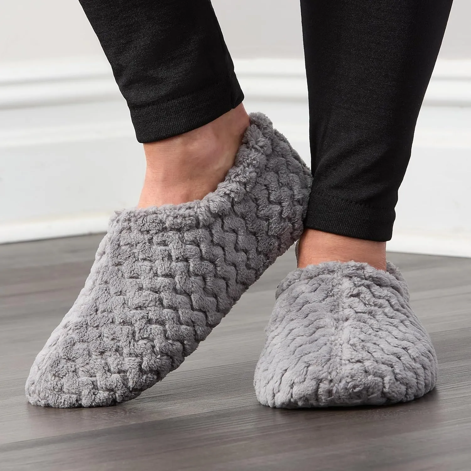 Fruit of the Loom House Slippers For Women, Memory Foam Insole, Indoor Outdoor, Comfy, Chevron