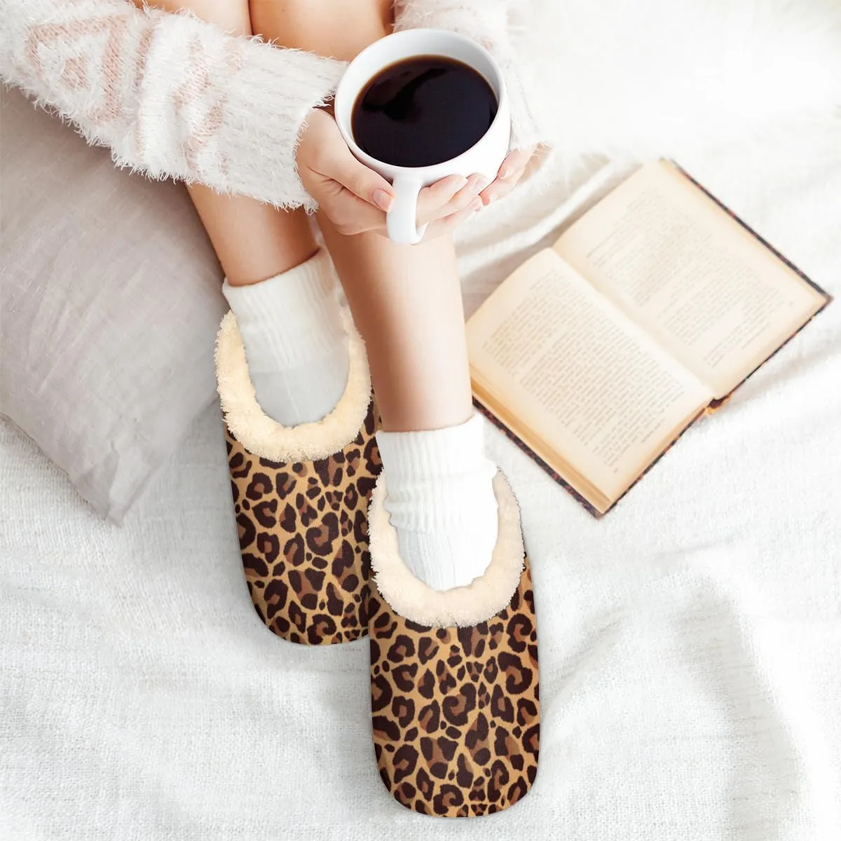 Geometric Cactus Floral Slippers for Women， Soft Cozy Warm Fuzzy Memory Foam House Slippers， Non Slip Closed Back Winter Comfy Plush Ladies House Shoes for Indoor Bedroom