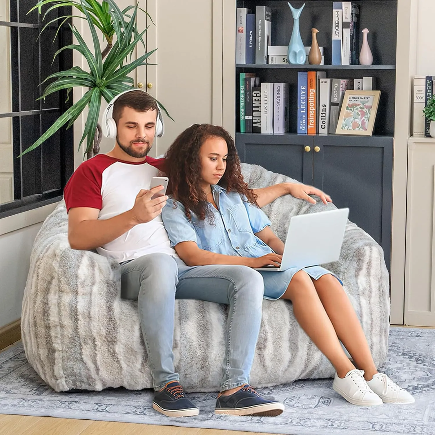 Giant Bean Bag Chair for Adults,Oversized Bean Bag Couch with Filler,Faux Fur Floor Sofa with Handle & Pocket,Accent Sofa Lounge Chair for Gaming, Reading, Grey