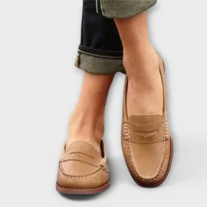 Klasické dámské loafery