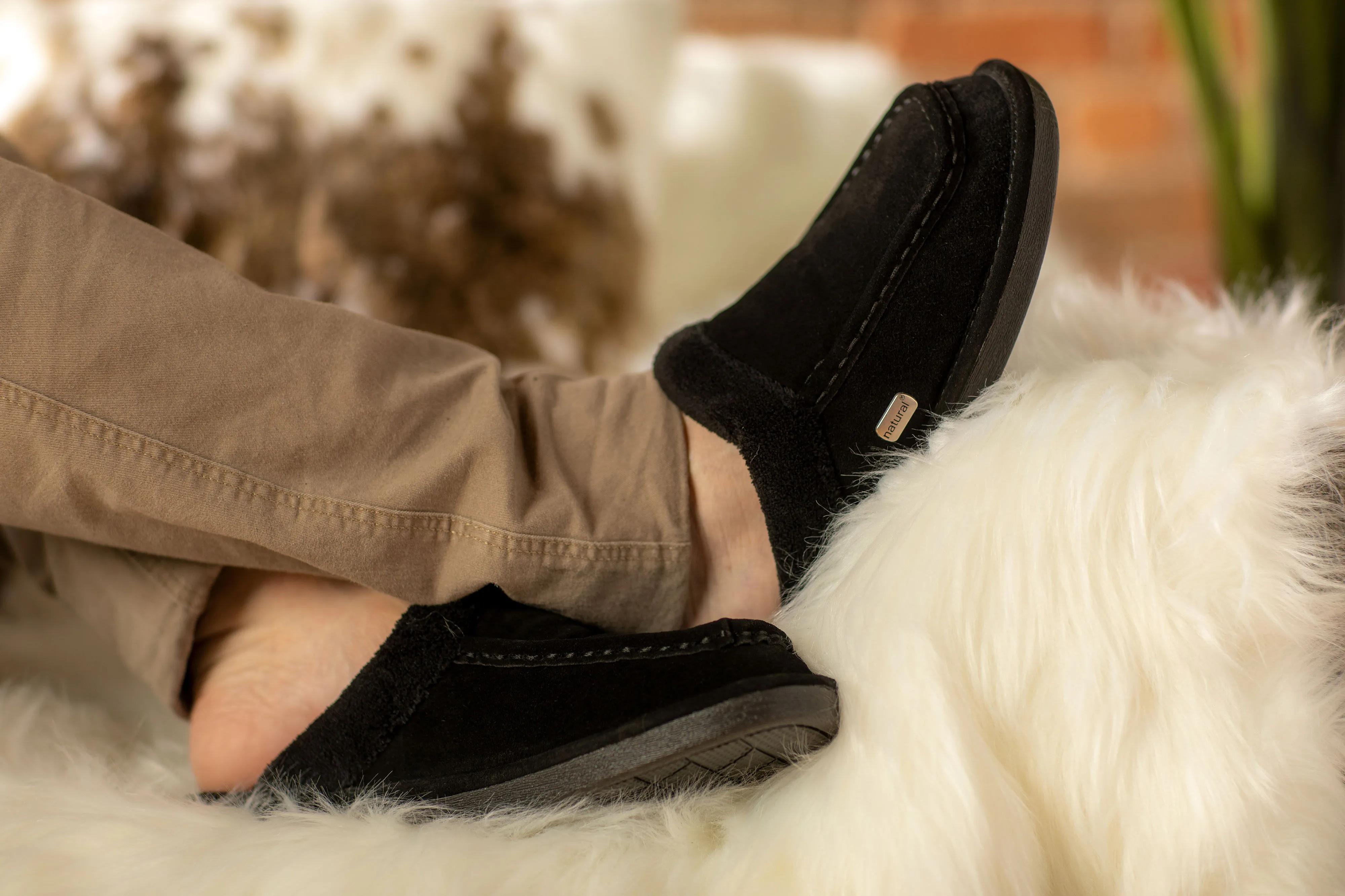 Natural Oliver Suede Men Slippers | Black
