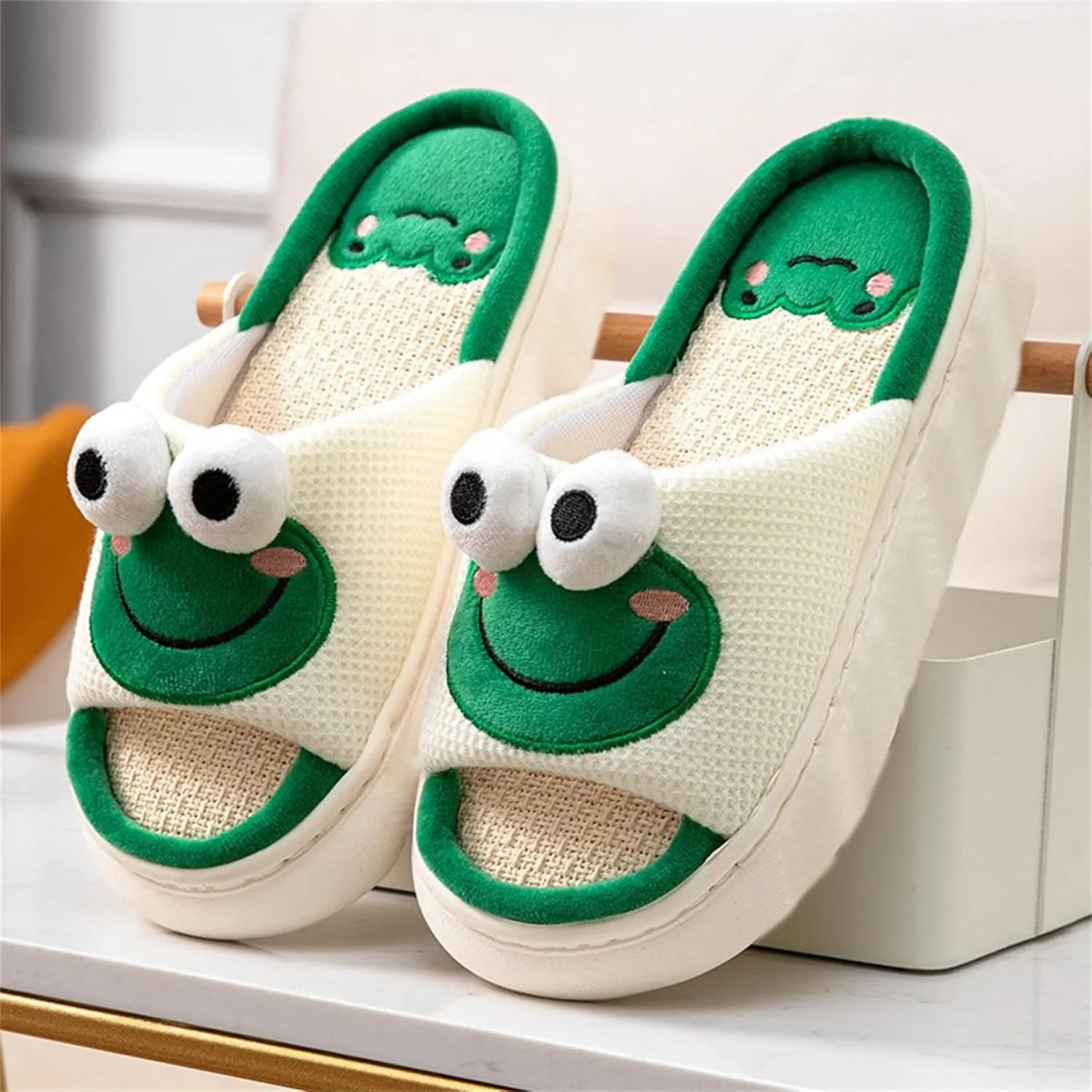 Rabbit And Bear Linen Slippers, Cute Animal Lace Slippers,Cotton Linen Couple's Home Shoes Indoor And Outdoor