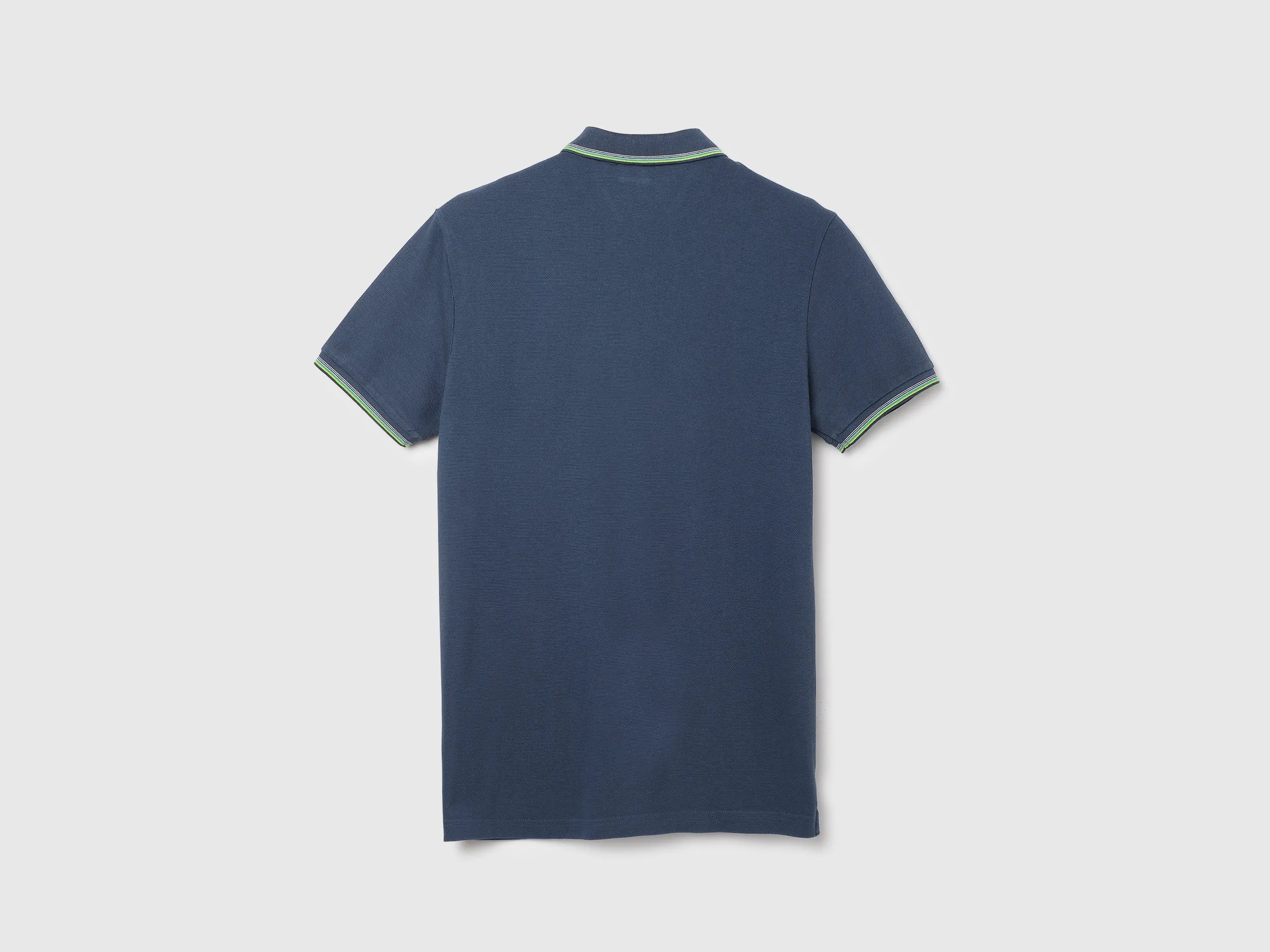 Regular Fit Polo Neck Solid Pattern T-shirt