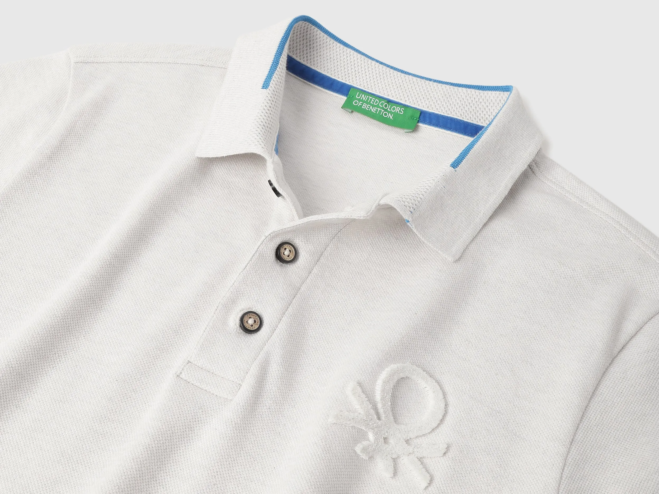 Regular Fit Polo Neck Solid Tshirt