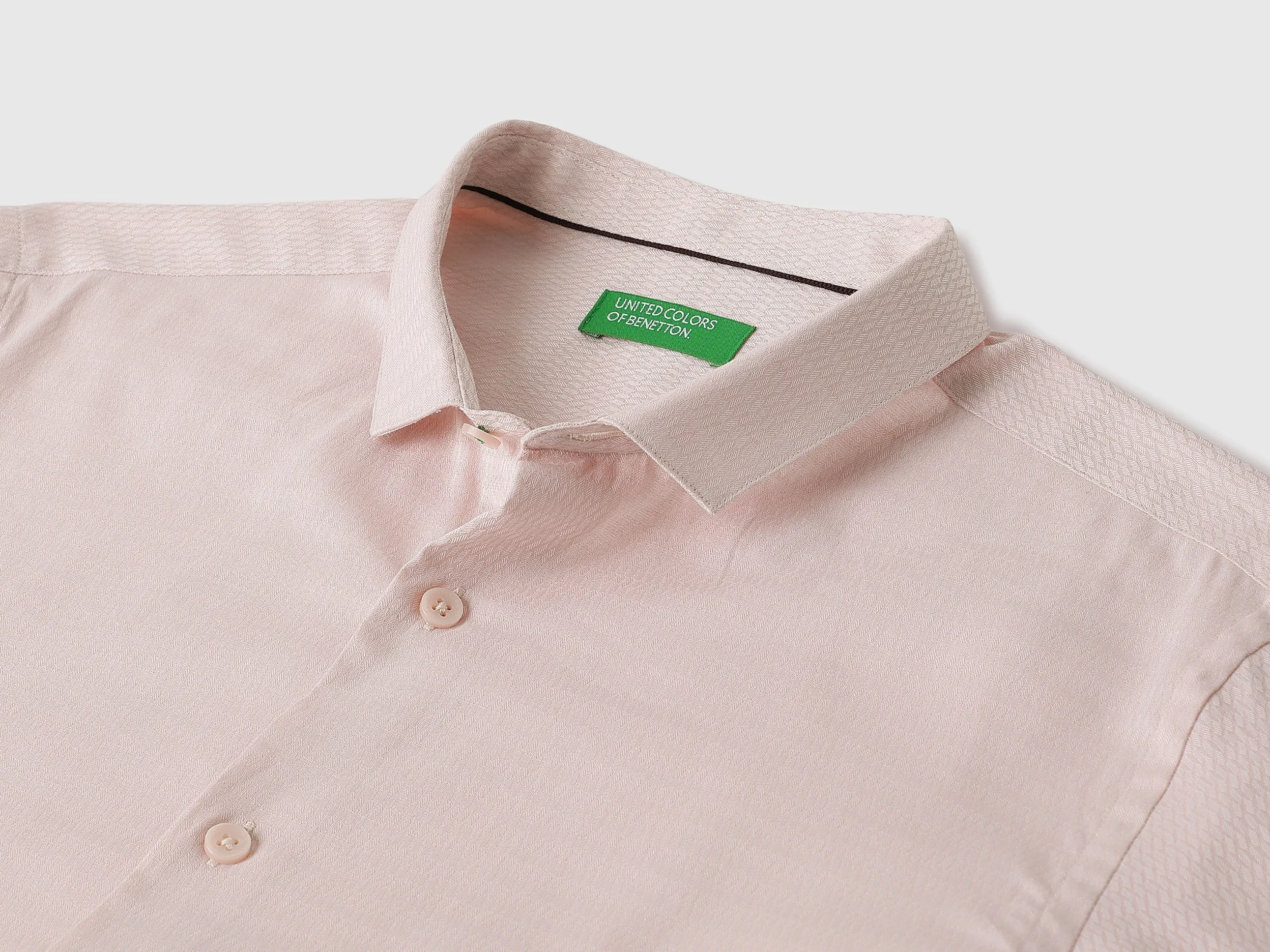 Slim Spread Collar Solid Shirt