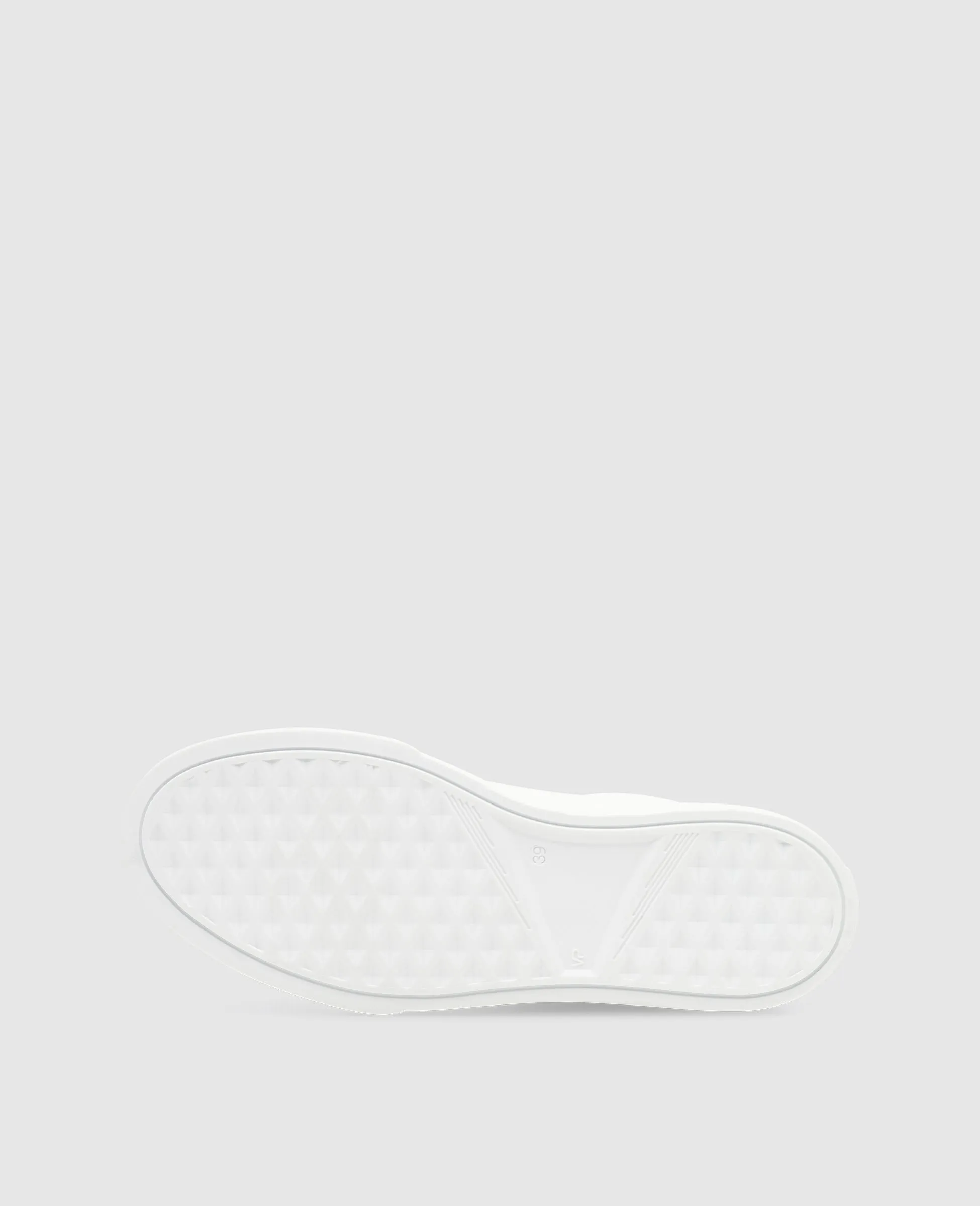 Travis S1 - White