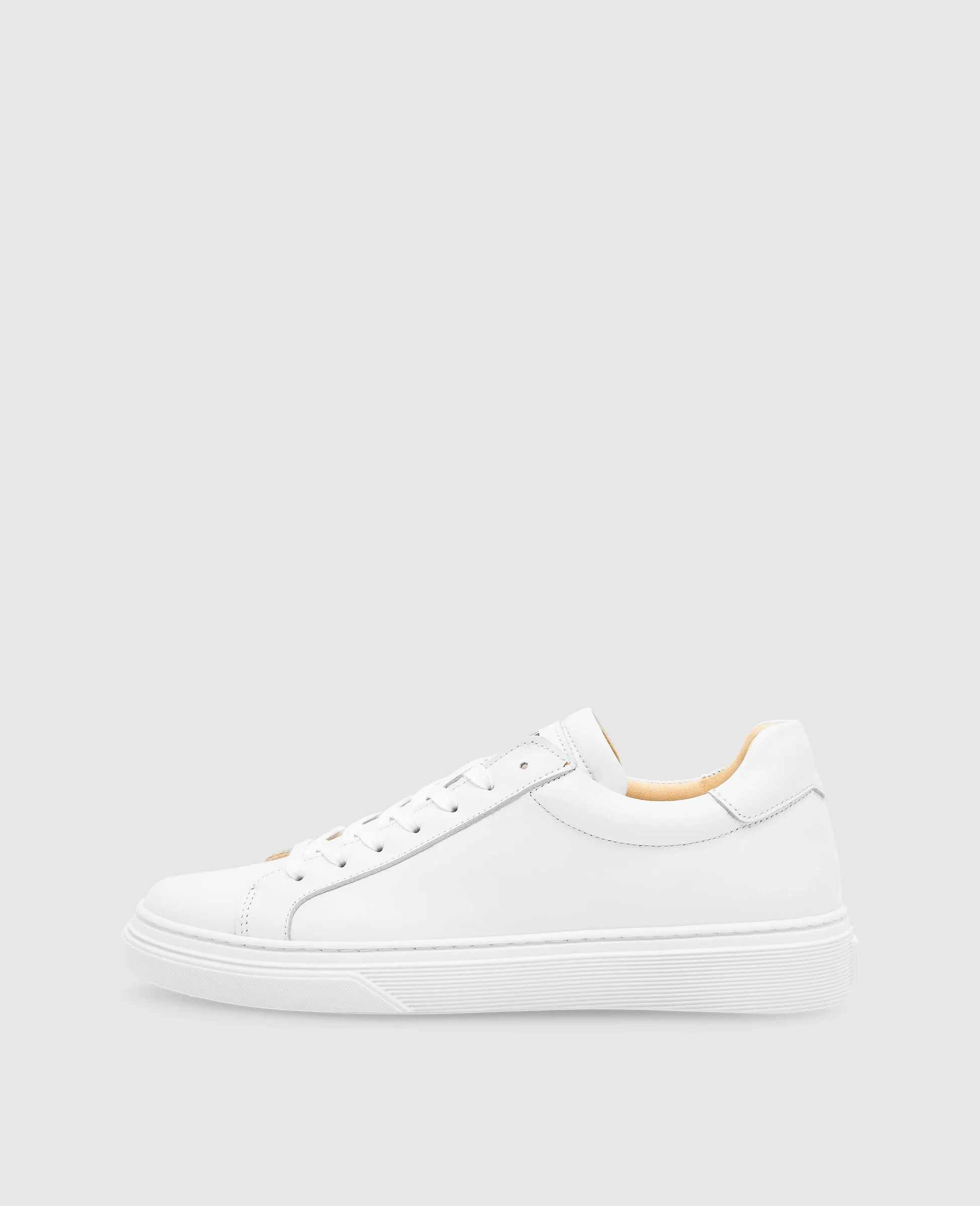Travis S1 - White