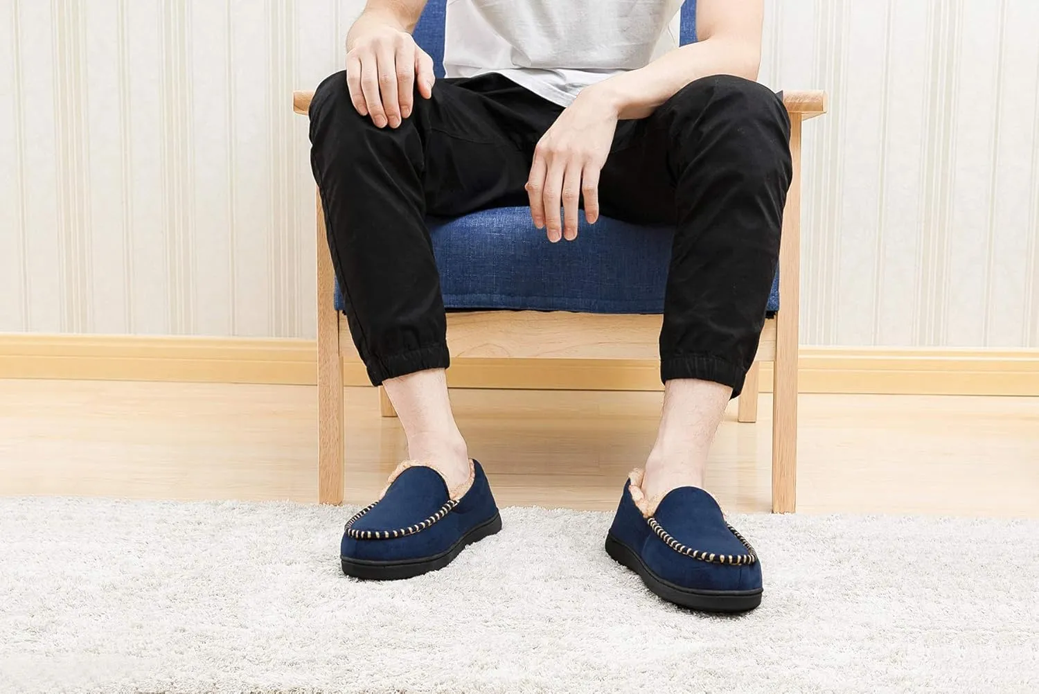 VONMAY Men's Moccasin Slippers Fuzzy House Shoes Fluffy Fur Home Warm Memory Foam Indoor Outdoor