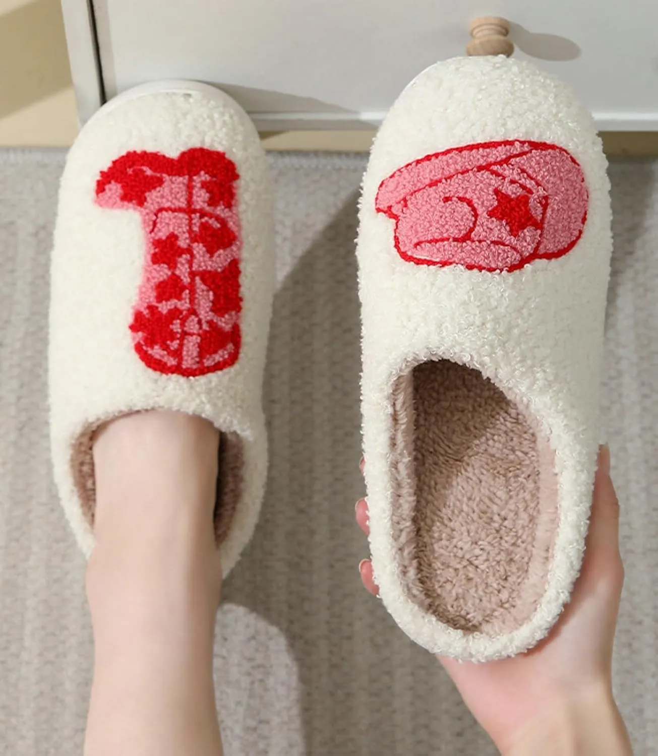 Women Slippers Cute House Slippers Strawberry Slippers Comfy Soft Bedroom Shoes Warm Fuzzy Slip-On Slippers Indoor Non-slip Plush Bedroom Slippers, E-24TX001