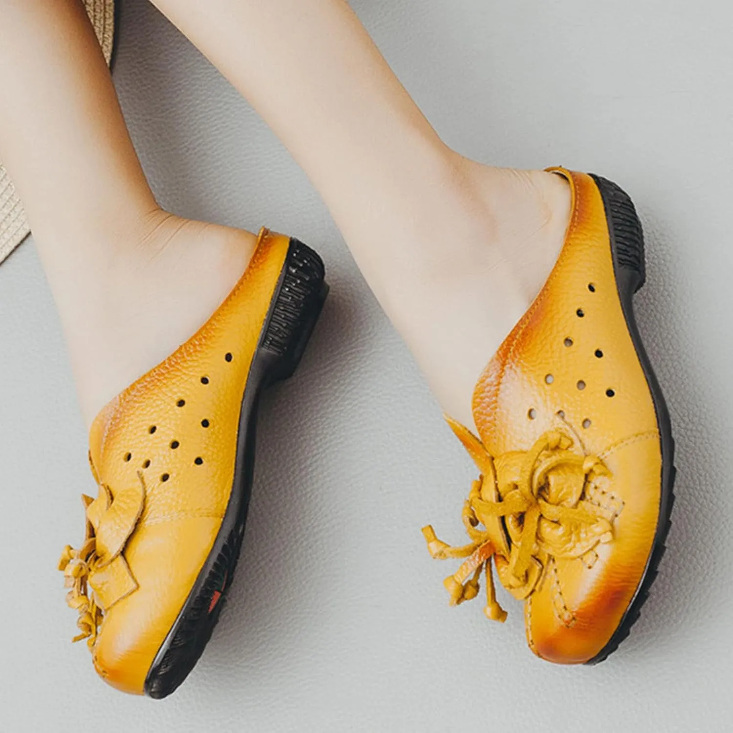 Women's Leather Mules Clog Slippers,Vintage Flower Comfy Cutout Breathable Backless Flat Slip-on Shoes Casual Loafers