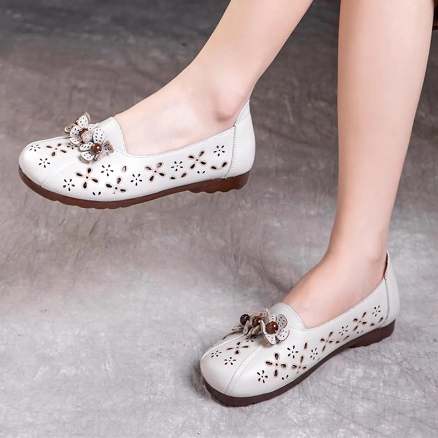 Women's Leather Slip-on Flats Shoes,Vintage Comfort Breathable Flower Non-Slip Softsole Oxford Casual Walking Loafers