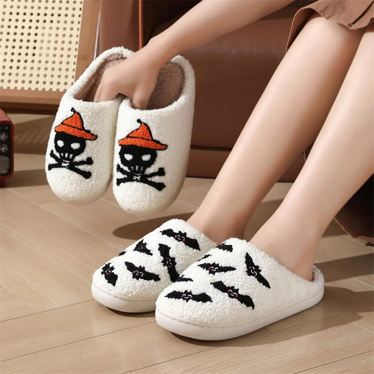 Womens Mens House Slippers Retro Comfy Warm Plush Slip on Fluffy Memory Foam Home Sippers for Winter Indoor Outdoor