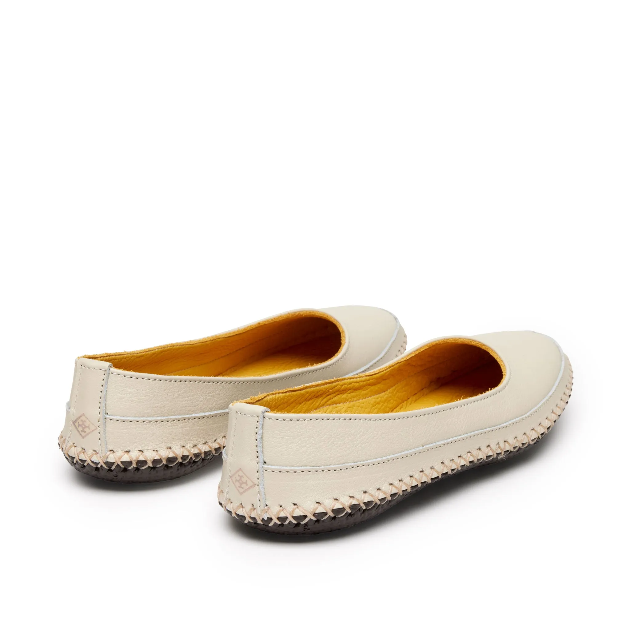 Women’s Relax Skipper: Bone