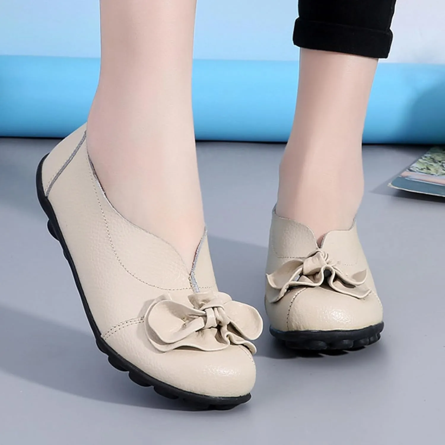 Women's Slip On Leather Loafers,Vintage Cute Handmade Bow Comfy Non-Slip Softsole Walking Casual Moccasins Dress Pumps